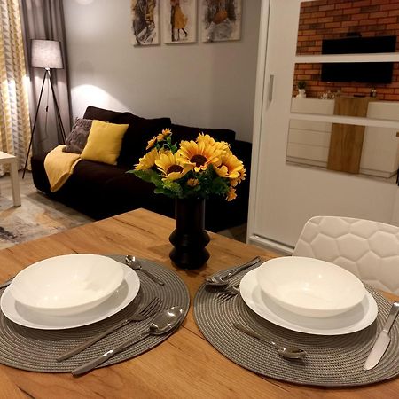 Apartament Dolores 2 Rzeszów Buitenkant foto